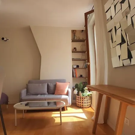 Appartamento Calme Et Ensoleille Entierement Renove Parigi